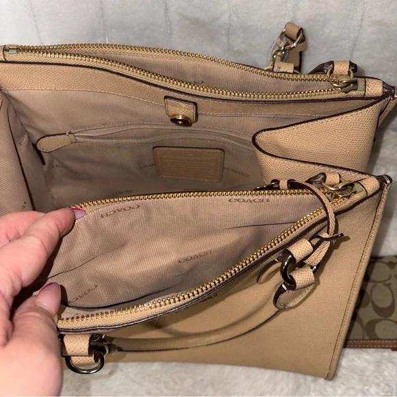 Coach Beige Leather Tote Bag Coach Linud crossbody tote - Picture 5 of 6